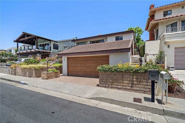 San Clemente, CA 92672,318 Avenida Santa Margarita