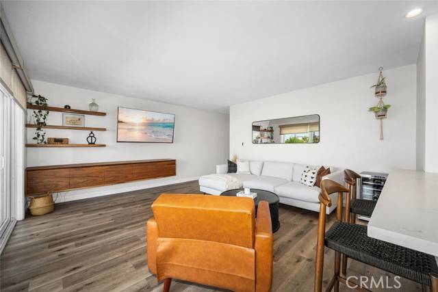Long Beach, CA 90803,226 Grand #206