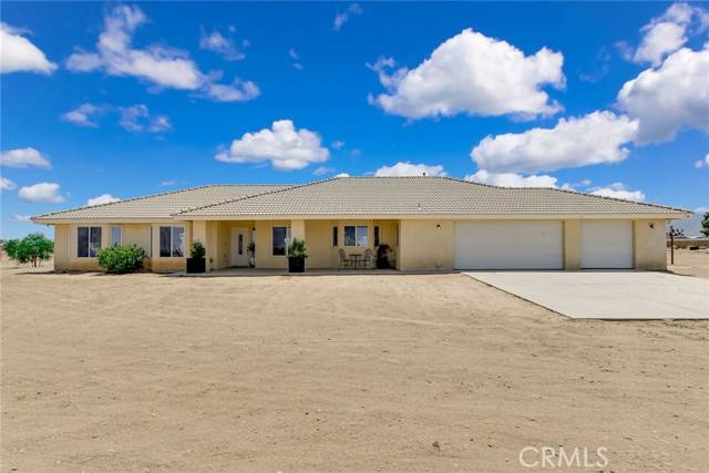 Phelan, CA 92371,5767 Cayucos Drive