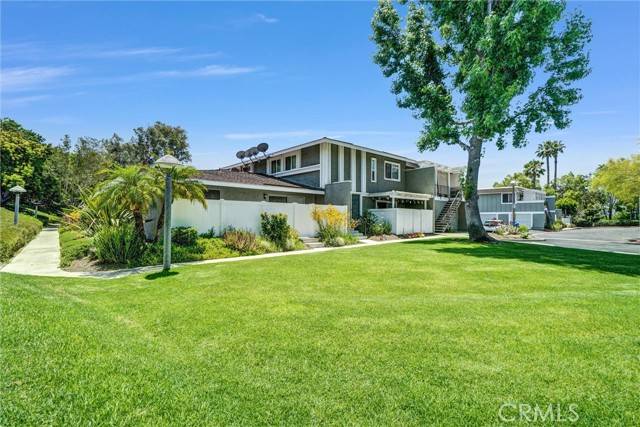 Mission Viejo, CA 92691,23018 Via Cereza #A1
