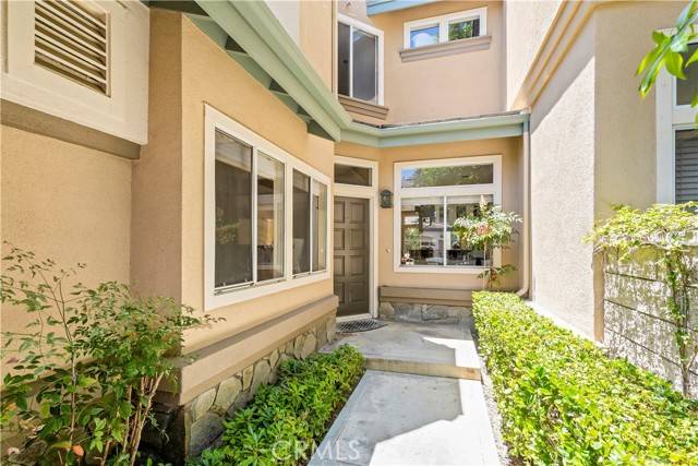 Laguna Niguel, CA 92677,100 Stoney