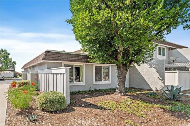Mission Viejo, CA 92691,22932 Via Pimiento