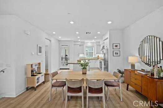 Lake Forest (el Toro), CA 92630,323 Adela