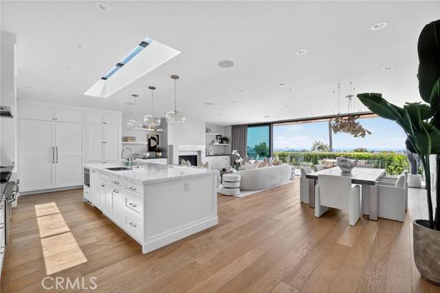 Corona Del Mar (newport Beach), CA 92625,1501 Serenade