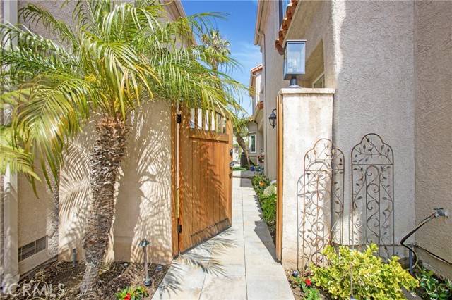 Dana Point, CA 92629,70 Saint Michael