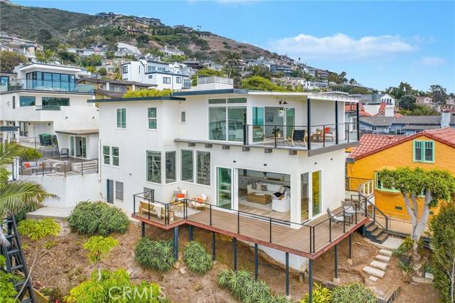 Laguna Beach, CA 92651,32015 Point Place