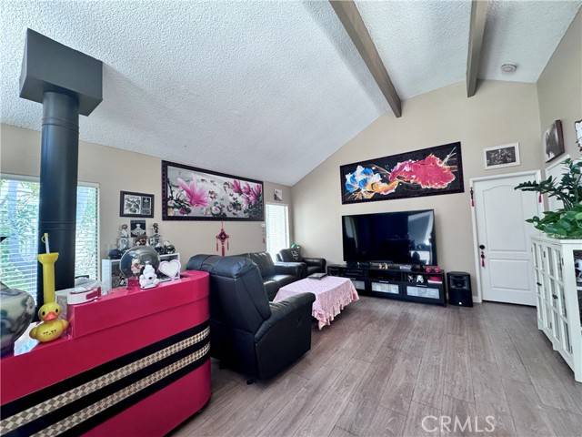 Santa Ana, CA 92704,2532 W Macarthur Boulevard #B