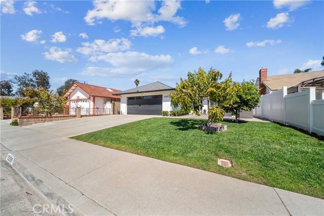 Laguna Hills, CA 92653,22287 Modina