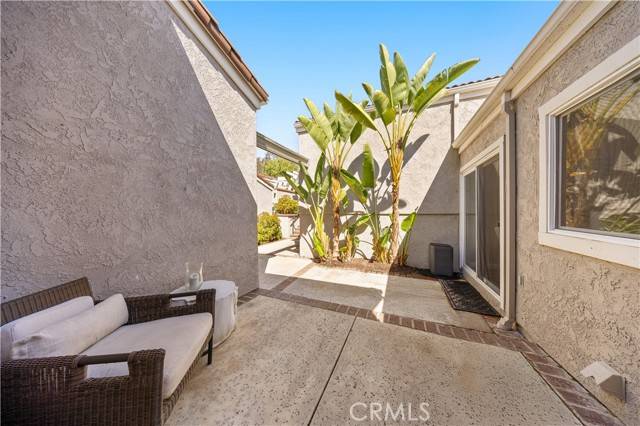 Irvine, CA 92612,15 Valley View