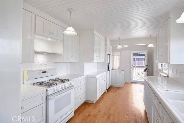 Laguna Beach, CA 92651,625 High Dr