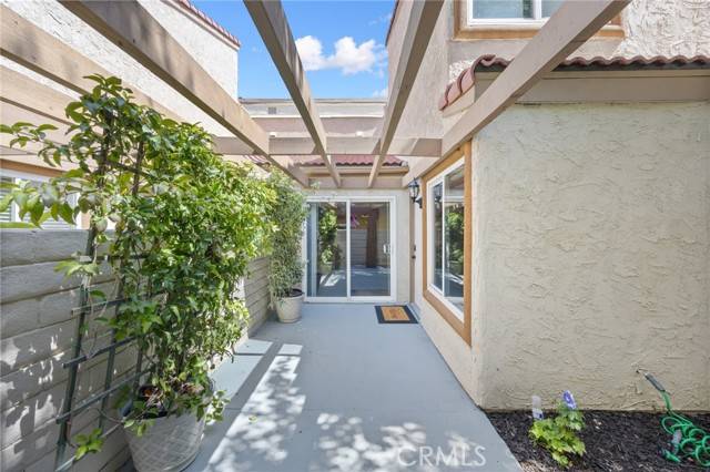 Fullerton, CA 92835,1304 Calle Grande #68