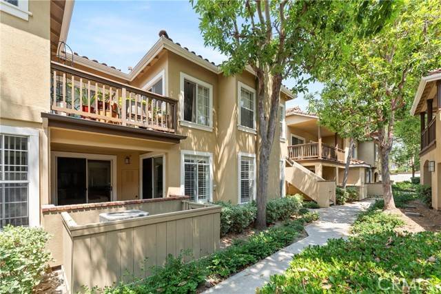 Tustin, CA 92782,239 Gallery Way