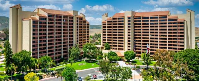 Laguna Woods, CA 92637,24055 W Paseo Del Lago #962