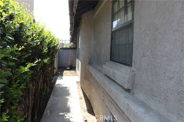 Fontana, CA 92337,14549 Southwood Drive