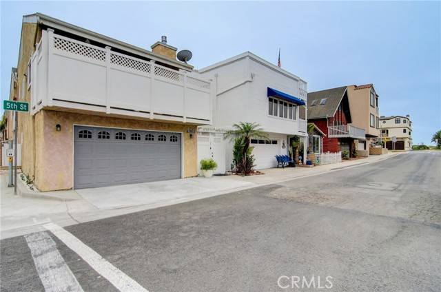 Sunset Beach, CA 90742,17072 5th Street #A