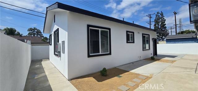 Santa Ana, CA 92704,2726 W Pendleton Avenue #2