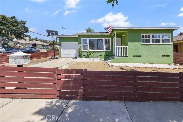 Signal Hill, CA 90755,1992 Raymond Avenue
