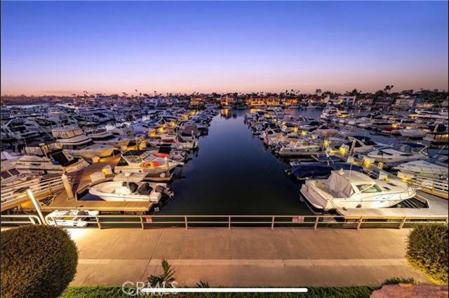 Huntington Beach, CA 92649,4165 Warner Avenue #202