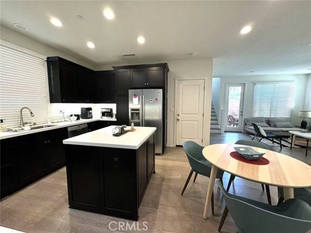 Irvine, CA 92618,129 Excursion