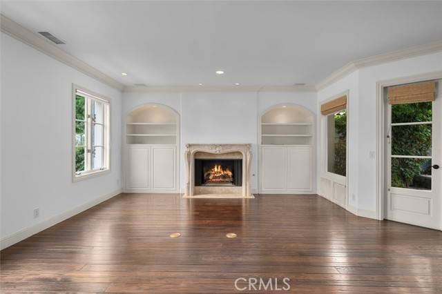 Newport Beach, CA 92663,129 Via Waziers