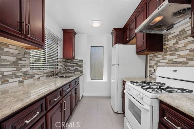 San Diego, CA 92126,8378 New Salem Street #24