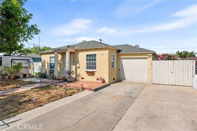 Santa Ana, CA 92707,1808 S Van Ness Avenue