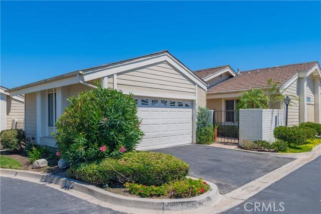 Irvine, CA 92604,12 Starflower #13