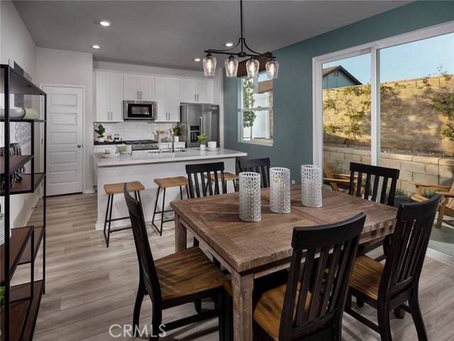 Redlands, CA 92374,2185 Bergamot Street