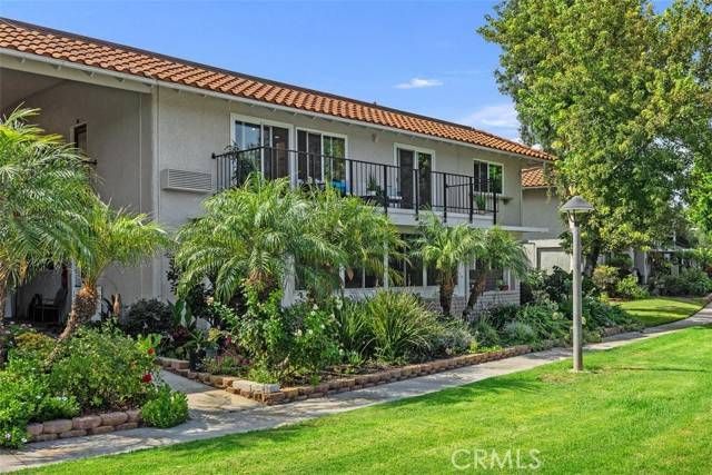 Laguna Woods, CA 92637,5351 Algarrobo #N