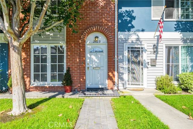 Huntington Beach, CA 92648,2612 Del Way #B