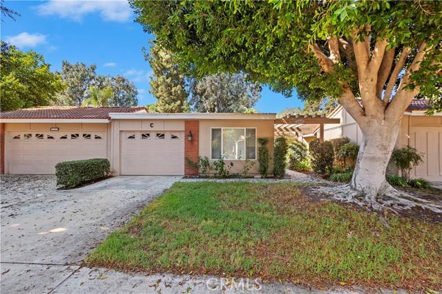 Laguna Woods, CA 92637,3320 Via Carrizo #C