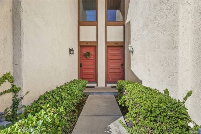 Fullerton, CA 92833,1617 Via Linda #17