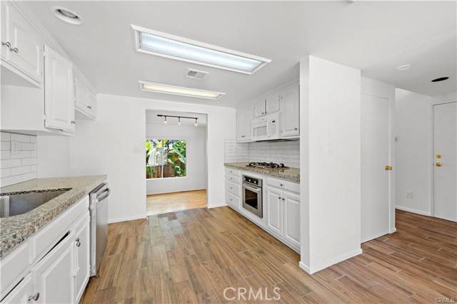 Laguna Beach, CA 92651,1587 Catalina