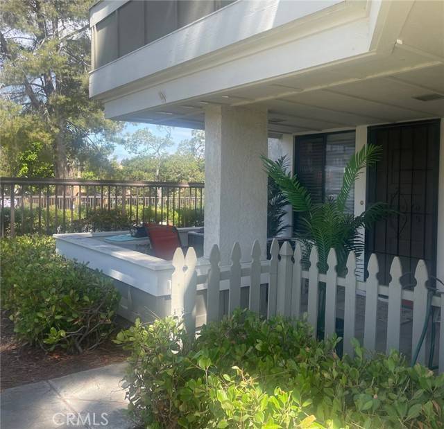 Lake Forest (el Toro), CA 92630,22201 Center pointe