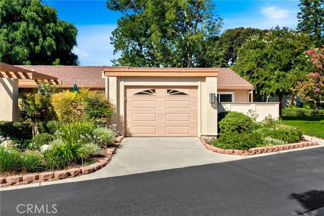 Laguna Woods, CA 92637,3138 Via Vista #D
