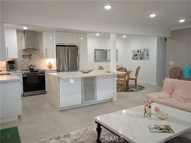 Laguna Woods, CA 92637,905 Ronda Sevilla #A