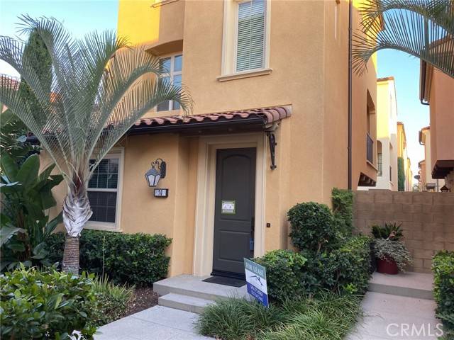 Irvine, CA 92620,70 Strawberry Grove