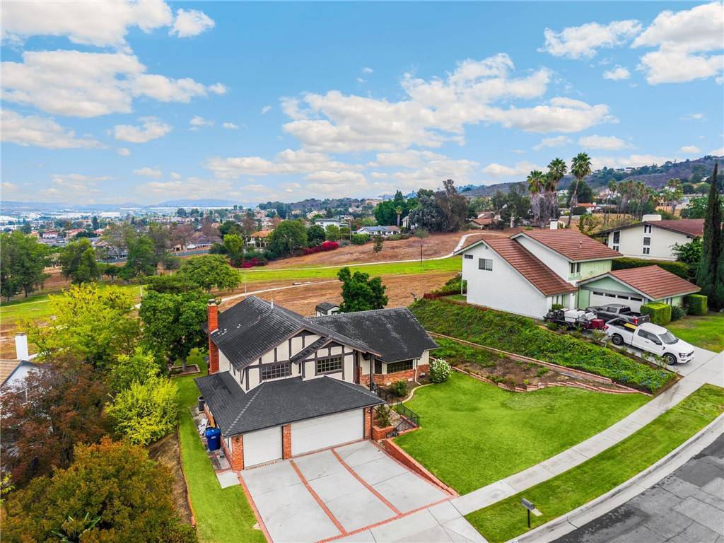 Walnut, CA 91789,20227 Lake Canyon