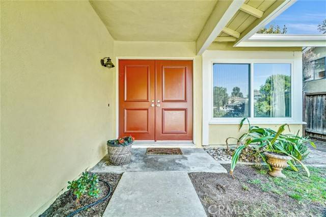 Lake Forest (el Toro), CA 92630,27122 Valleymont Road