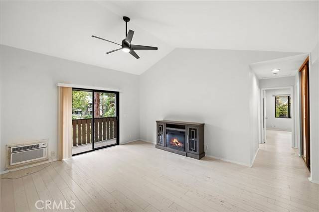 Lake Forest (el Toro), CA 92630,20702 El Toro #2