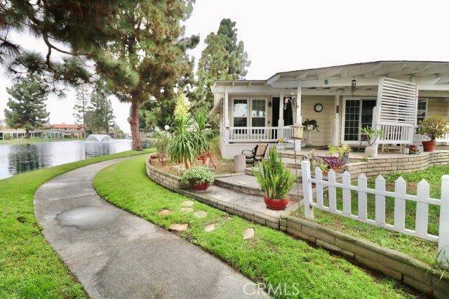 La Mirada, CA 90638,14036 Lake View Drive #143