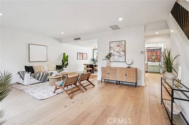 Santa Monica, CA 90402,713 9th Street #3