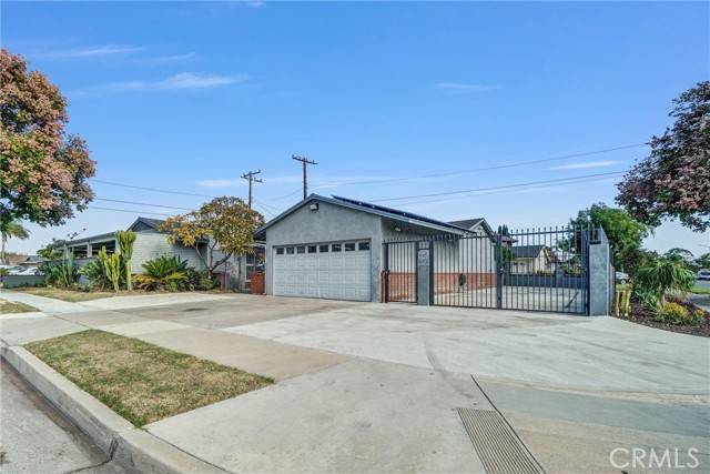 Anaheim, CA 92804,2131 W Niobe Avenue