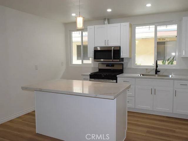 Santa Ana, CA 92703,1148 W Civic Center #12