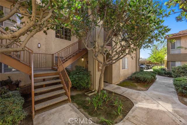 Yorba Linda, CA 92887,5370 Silver Canyon #7E