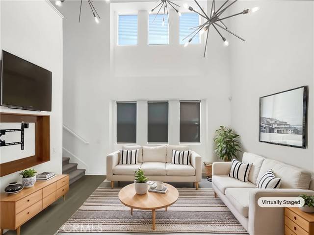 Irvine, CA 92618,170 Fable