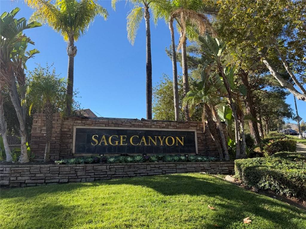 Corona, CA 92882,2550 San Gabriel Way #202