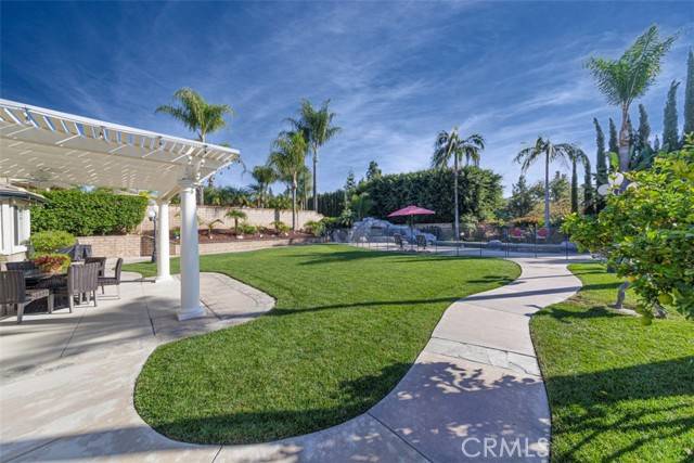 Yorba Linda, CA 92886,17722 Neff Ranch