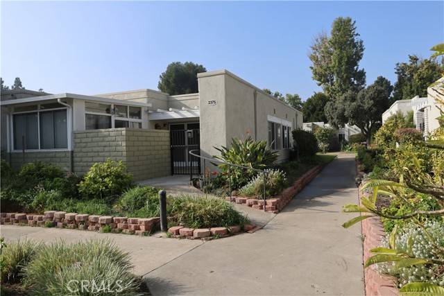 Laguna Woods, CA 92637,2375 Via Mariposa #B