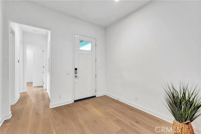 Huntington Beach, CA 92647,14432 Windfall Lane